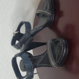 HARLEY DAVIDSON LEATHER & ZIPPER HEELS SIZE 6